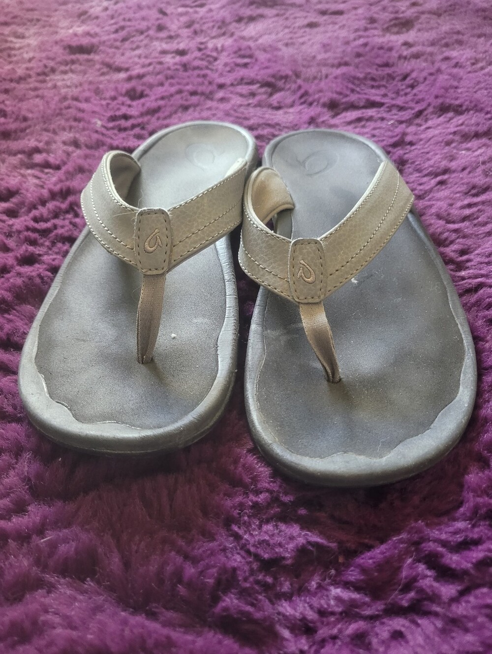 OluKai Sandals - Picture 2 of 4